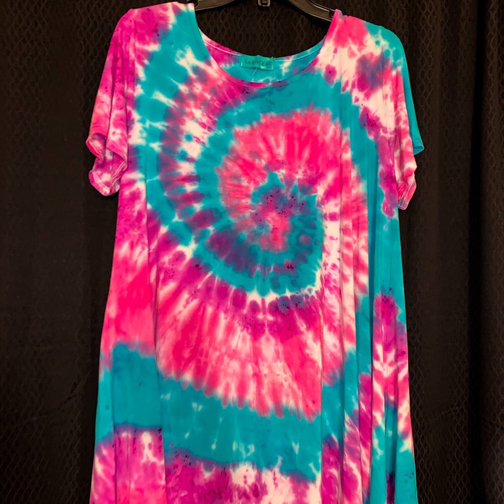 Plus Size Shortsleeved Tie Dye Tunic XL - XXXL